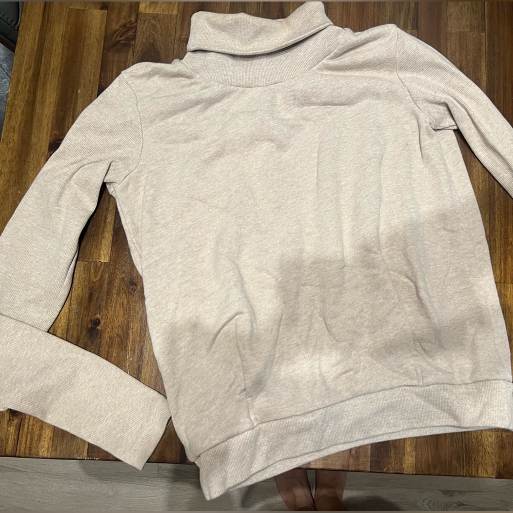 Alo turtle neck sweater XS